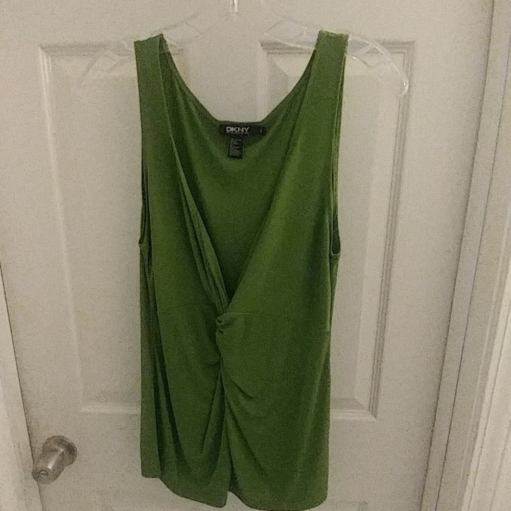 DKNY lime color top sleeveless beautiful